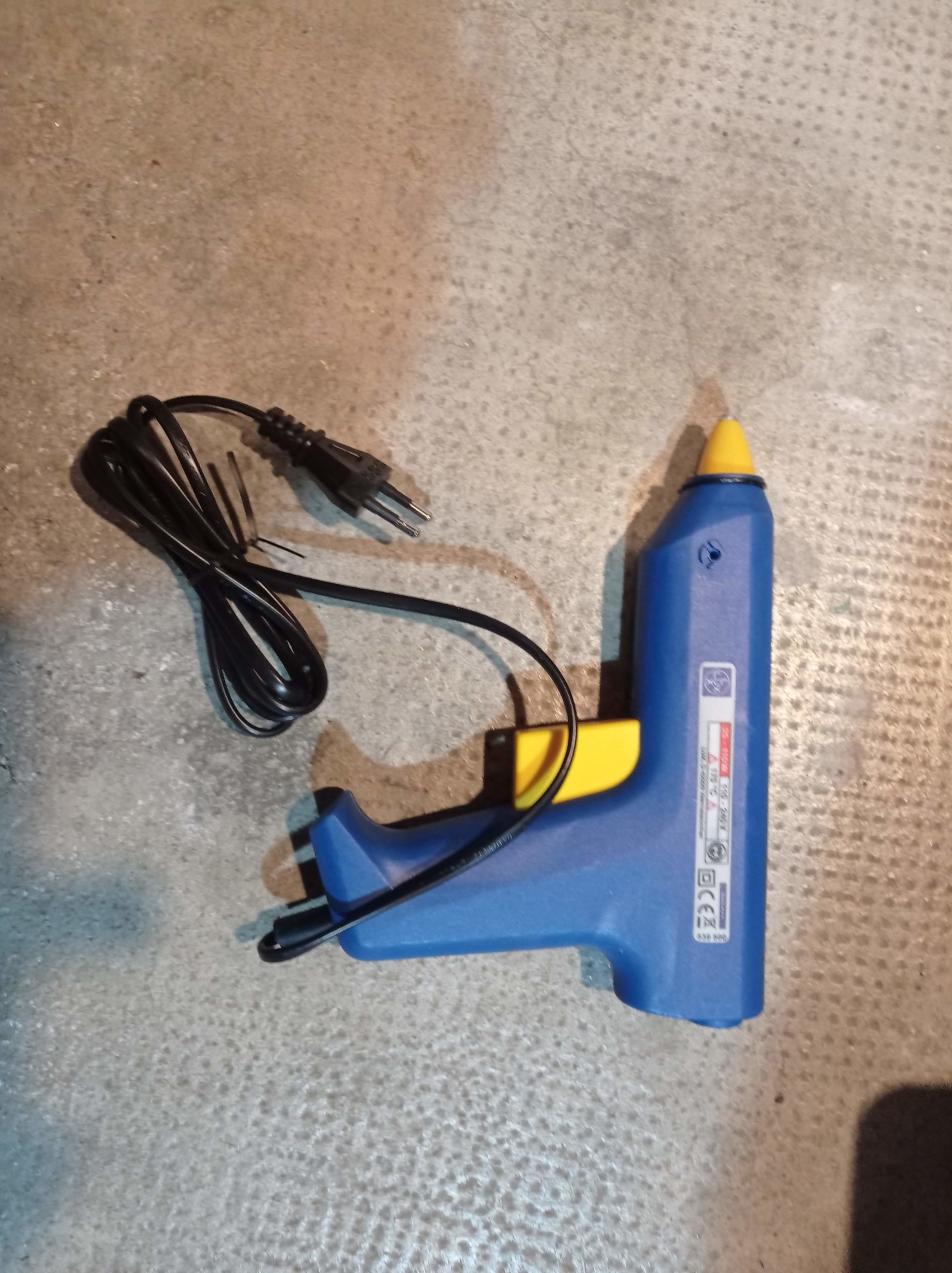 BdB-picoE001 – Pistolet à colle