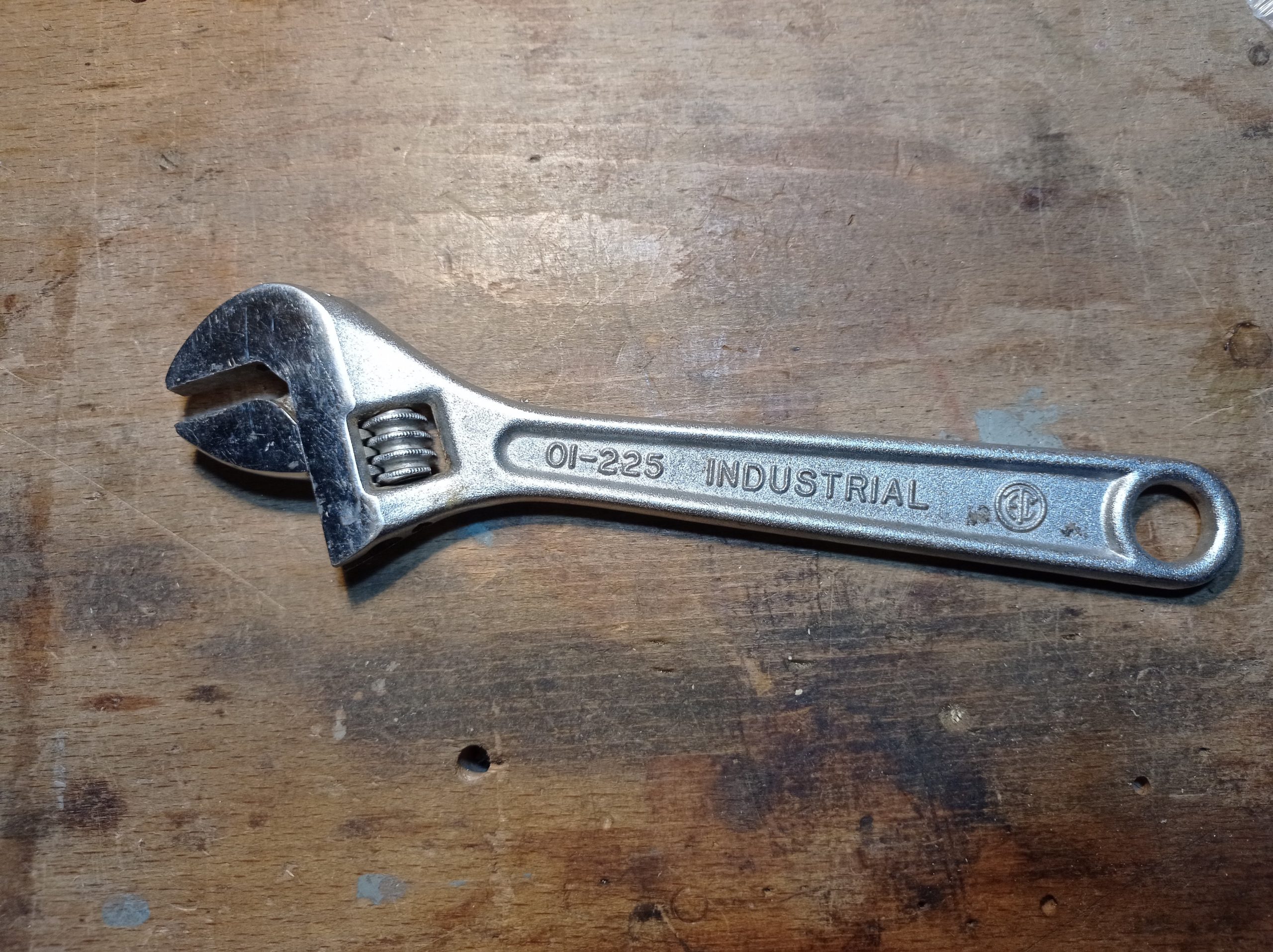 BdB-cmolM001 – Clef à molette
